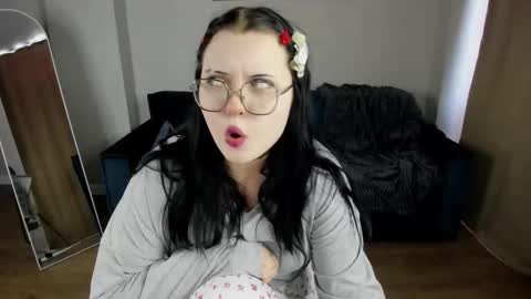 kira online show from March 11, 2026, 9:37 am