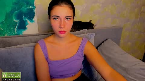 Snapshot of kira_moon_1 chatting on October 29, 2025, 7:59 pm Kira online show from October 29, 2025, 7:59 pm