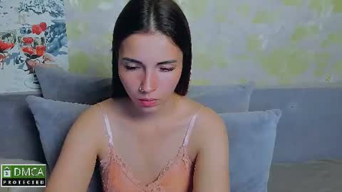 Kira online show from June 20, 2026, 6:33 pm