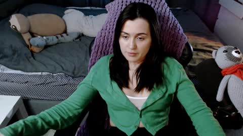 Snapshot of kira_yammy chatting on January 17, 2025, 1:47 am Kira follow me online show from January 17, 2025, 1:47 am