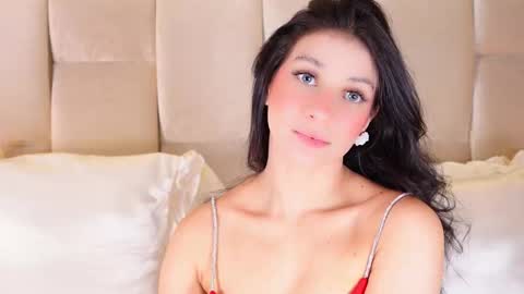 kira online show from December 15, 2025, 1:10 am