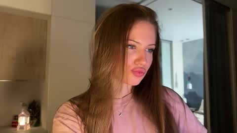 Kira online show from February 20, 2026, 5:24 pm