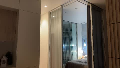 Kira online show from March 29, 2026, 5:57 pm