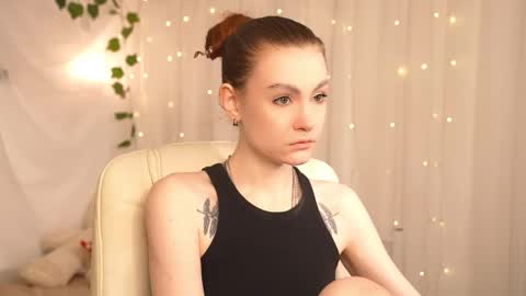 Snapshot of kiraninetails chatting on November 11, 2025, 8:14 am ARI online show from November 11, 2025, 8:14 am