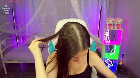 KiraParker online show from May 26, 2026, 7:32 pm