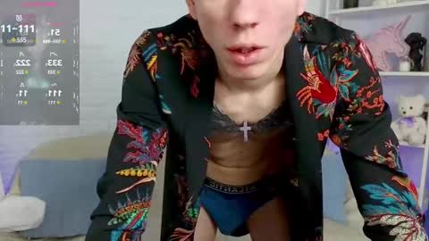 Snapshot of kireev_ chatting on January 13, 2025, 9:30 am online show from January 13, 2025, 9:30 am