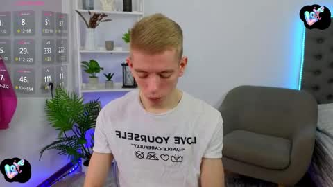 Snapshot of kireev_ chatting on February 15, 2025, 7:06 am online show from February 15, 2025, 7:06 am