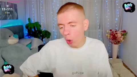 Snapshot of kireev_ chatting on October 12, 2025, 8:46 am online show from October 12, 2025, 8:46 am