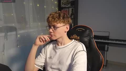 Kirill and Andrey online show from February 18, 2025, 5:42 pm