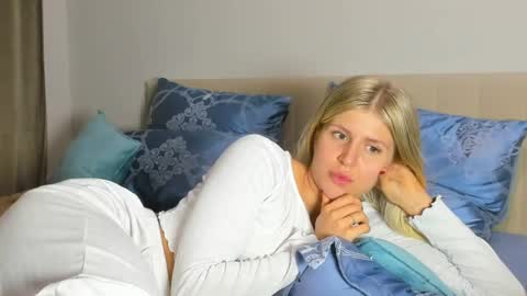 Snapshot of kirraa_ chatting on May 16, 2026, 6:50 pm Kira online show from May 16, 2026, 6:50 pm