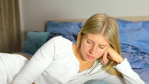 Snapshot of kirraa_ chatting on May 30, 2026, 8:39 pm Kira online show from May 30, 2026, 8:39 pm