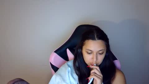 Snapshot of kiss_ameliaa chatting on November 10, 2025, 9:52 am kiss_ameliaa online show from November 10, 2025, 9:52 am