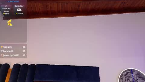 Snapshot of kissingcobank chatting on February 27, 2025, 8:28 am Kissing Company online show from February 27, 2025, 8:28 am