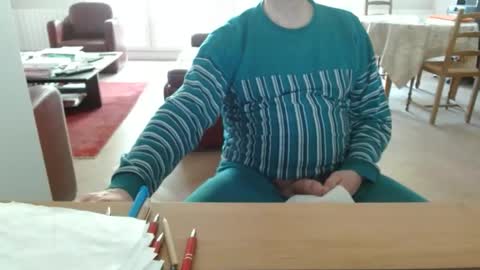 kisslog1 online show from April 26, 2026, 2:48 pm