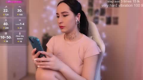 Snapshot of kissmenastya chatting on December 5, 2024, 8:11 am Nastya online show from December 5, 2024, 8:11 am