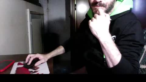 Snapshot of kissofbanned1983 chatting on October 21, 2025, 1:01 pm kissofbanned1983 online show from October 21, 2025, 1:01 pm