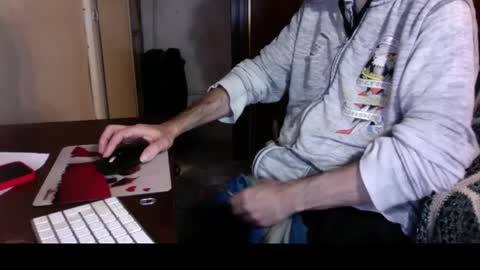 Snapshot of kissofbanned1983 chatting on November 13, 2025, 7:02 pm kissofbanned1983 online show from November 13, 2025, 7:02 pm