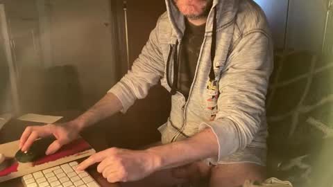 kissofbanned1983 online show from March 17, 2026, 8:28 am