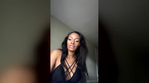 kissofjoy online show from June 3, 2026, 7:41 pm