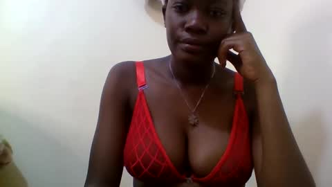 kissybabe01 online show from October 6, 2025, 1:30 pm