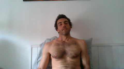 Snapshot of kitosssss chatting on November 4, 2025, 11:31 am Steve Cocks online show from November 4, 2025, 11:31 am