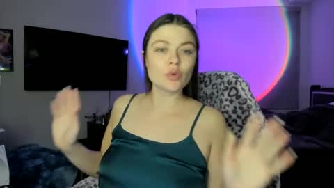 Snapshot of kitsuneserina77 chatting on January 26, 2025, 5:02 am Serina Chan online show from January 26, 2025, 5:02 am