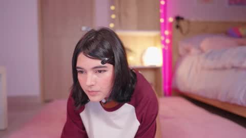      online show from December 3, 2025, 11:36 pm