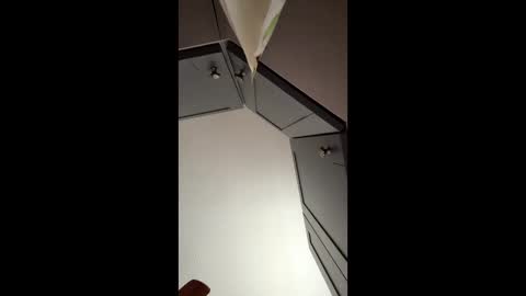 kitty3202 online show from April 16, 2026, 1:23 pm