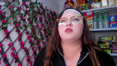 Snapshot of kitty__pinnk chatting on May 5, 2026, 7:55 pm KAROL online show from May 5, 2026, 7:55 pm