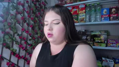 Snapshot of kitty__pinnk chatting on May 13, 2026, 7:55 pm KAROL online show from May 13, 2026, 7:55 pm