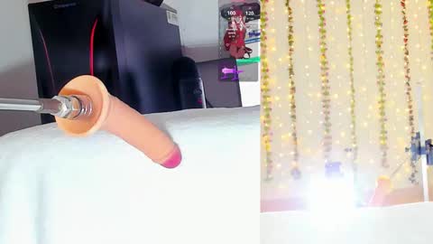 Kitty online show from February 18, 2026, 10:11 am