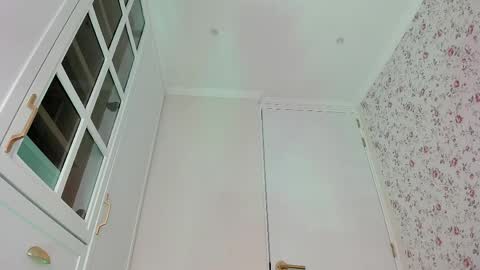 Snapshot of kitty__sophie chatting on June 6, 2026, 6:56 pm sophie online show from June 6, 2026, 6:56 pm