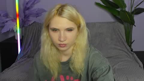 Snapshot of kitty_blondy chatting on April 8, 2026, 2:22 am kitty blondy online show from April 8, 2026, 2:22 am