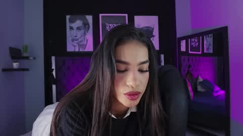 Snapshot of kitty_collins_ chatting on February 11, 2026, 11:59 am Kitty online show from February 11, 2026, 11:59 am