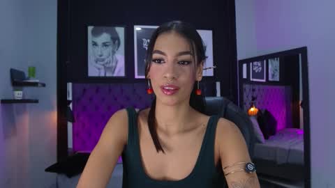 Snapshot of kitty_collins_ chatting on February 12, 2026, 12:00 pm Kitty online show from February 12, 2026, 12:00 pm