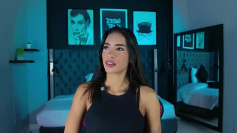 Snapshot of kitty_collins_ chatting on March 3, 2026, 11:49 am Kitty online show from March 3, 2026, 11:49 am