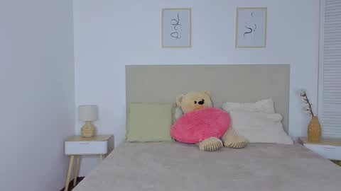 Snapshot of kitty_cut1ee_ chatting on February 18, 2026, 1:40 pm kitty_cut1ee_ online show from February 18, 2026, 1:40 pm