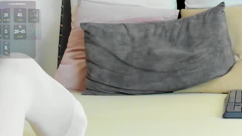 Katy online show from October 26, 2025, 3:45 am