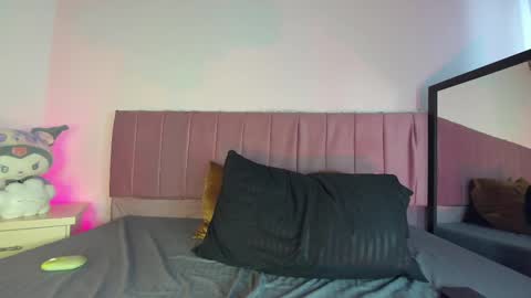 kitty_kryss online show from October 11, 2025, 3:21 pm