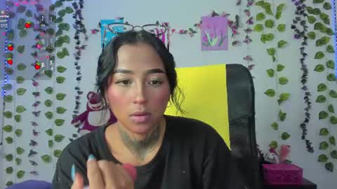 Snapshot of kitty_moon2 chatting on June 23, 2026, 1:36 am Kitty online show from June 23, 2026, 1:36 am