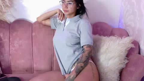 Snapshot of kitty_nicolle chatting on July 3, 2026, 1:17 pm kitty_nicolle online show from July 3, 2026, 1:17 pm