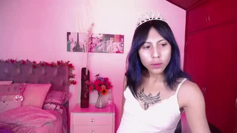 Snapshot of kitty_pam chatting on December 31, 2024, 6:35 pm Kitty online show from December 31, 2024, 6:35 pm