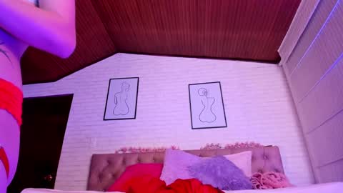 Snapshot of kitty_pam chatting on October 4, 2025, 9:18 am Kitty online show from October 4, 2025, 9:18 am