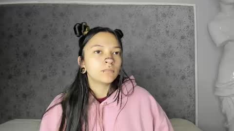 Kitty Rave online show from October 13, 2025, 4:01 am