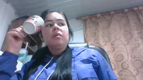 kitty_small69 online show from April 18, 2026, 2:15 am