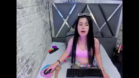 Snapshot of kitty_small69 chatting on April 28, 2026, 3:06 pm kitty_small69 online show from April 28, 2026, 3:06 pm