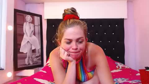 paola online show from November 24, 2025, 3:12 pm