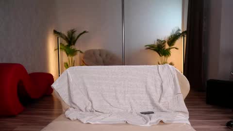 Katya online show from April 15, 2026, 10:54 pm