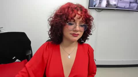 Jenn online show from February 2, 2025, 1:23 am