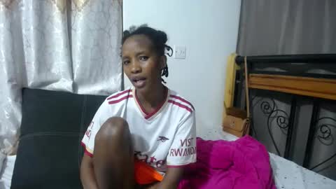 Snapshot of kittyfay_ chatting on April 30, 2026, 8:15 pm Fay online show from April 30, 2026, 8:15 pm